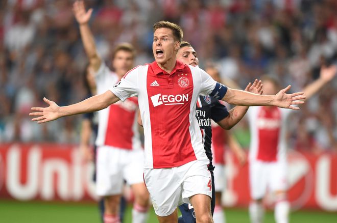 李都用表现 李都用表现