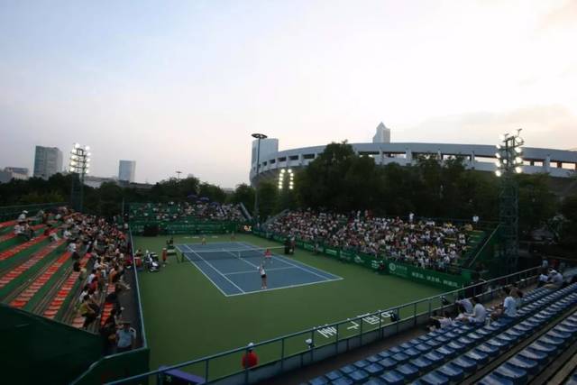 易畏手畏脚 易畏手畏脚