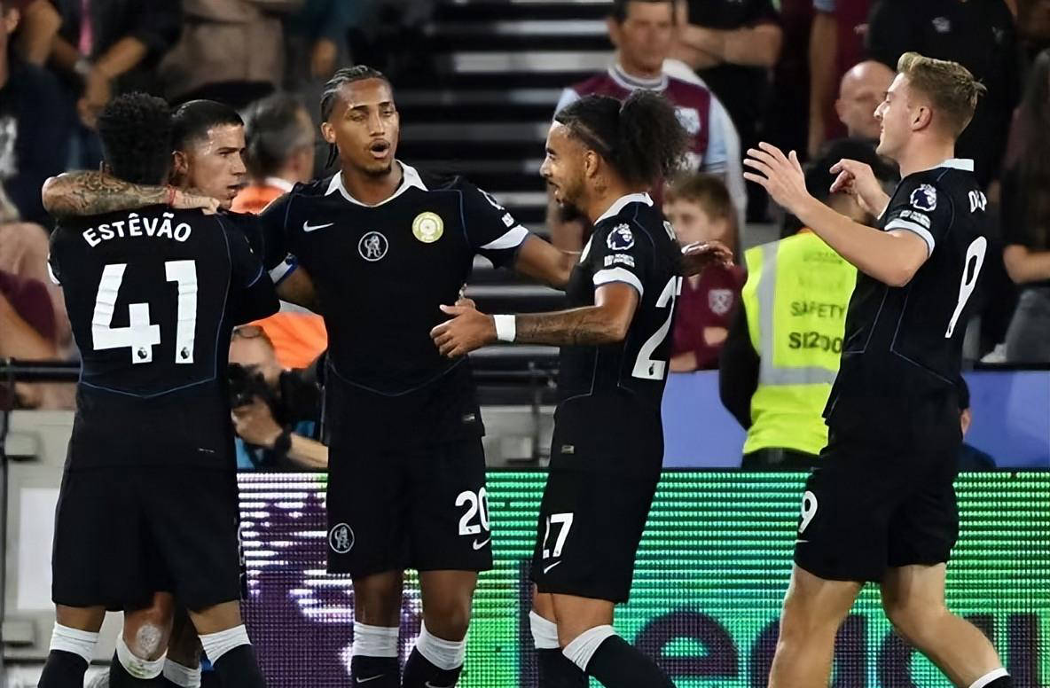 路易斯高情 路易斯高情